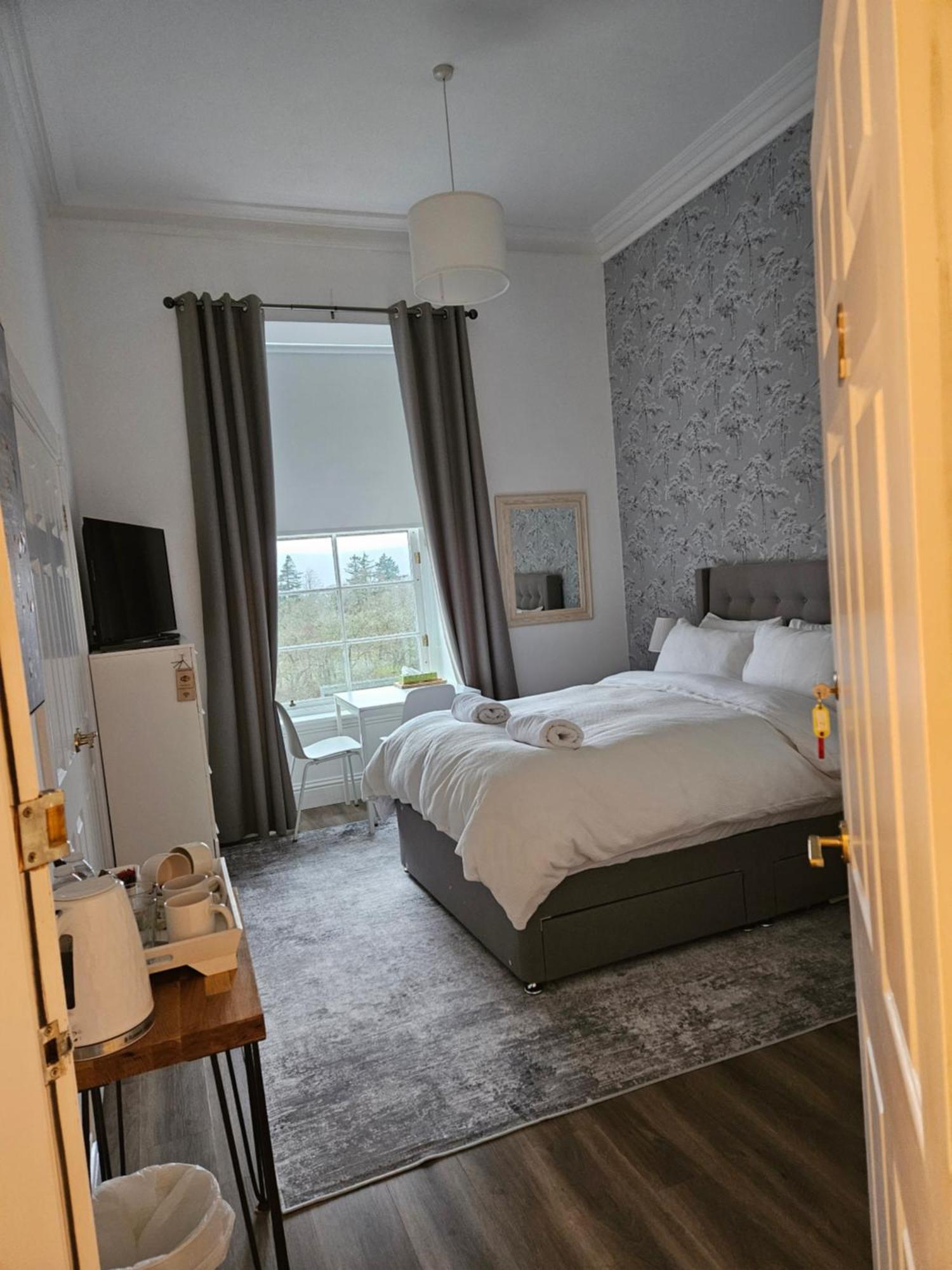 Langhouse Castle Bed And Breakfast Inverkip Eksteriør bilde